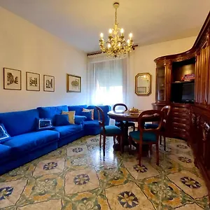 https://bebe-apartment-florence.it-tuscanyhotel.com
